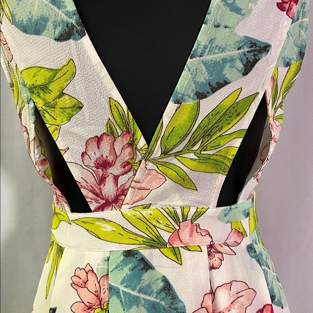 Entro White Multicolor Tropical Floral Print Sleeveless V-Neck A-Line Dress